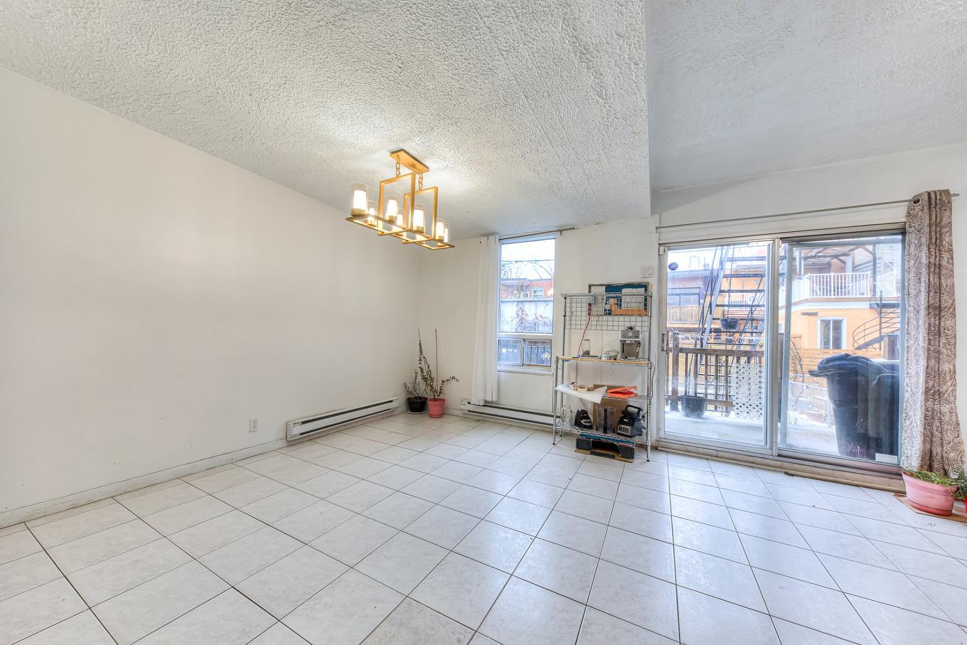 Dining room - 8047 - 8049 Av. De Gaspé, Montréal (Villeray/Saint-Michel/Parc-Extension), QC - Indoor Photo Showing Other Room