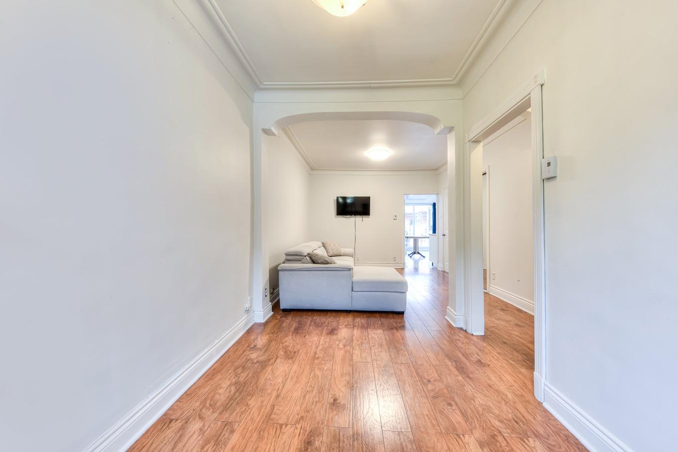 Living room - 8047 - 8049 Av. De Gaspé, Montréal (Villeray/Saint-Michel/Parc-Extension), QC - Indoor Photo Showing Other Room