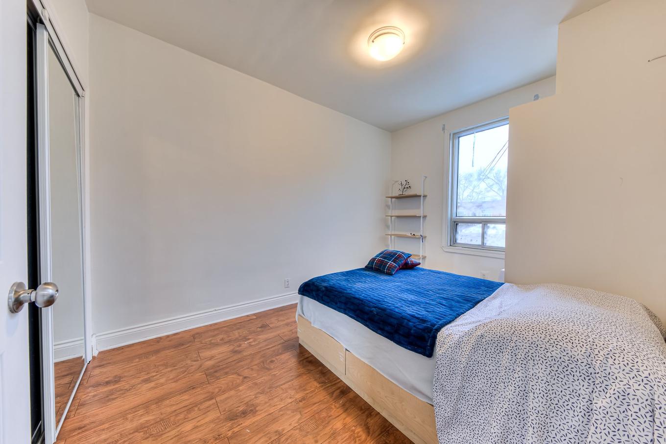 Bedroom - 8047 - 8049 Av. De Gaspé, Montréal (Villeray/Saint-Michel/Parc-Extension), QC - Indoor Photo Showing Bedroom