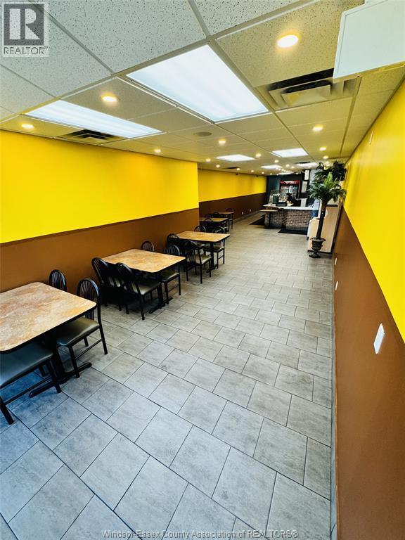 2130 Wyandotte Street West, Windsor, ON