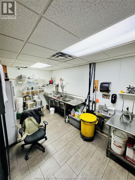 2130 Wyandotte Street West, Windsor, ON