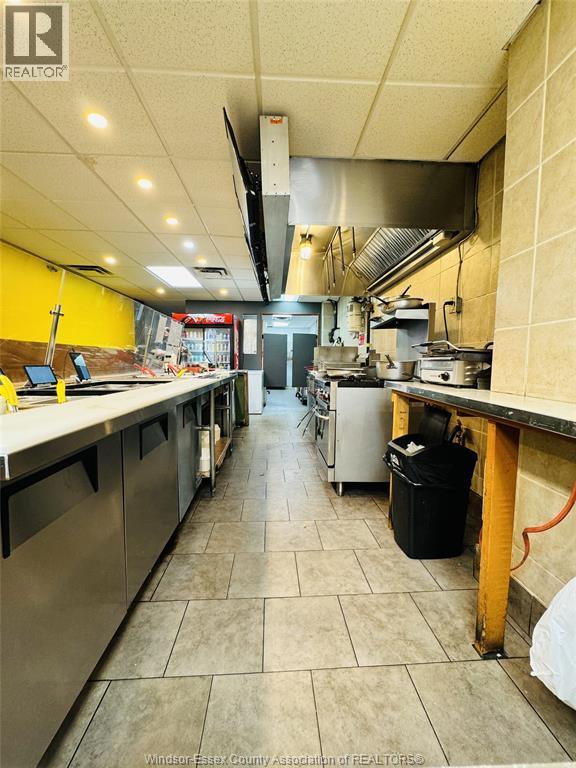 2130 Wyandotte Street West, Windsor, ON