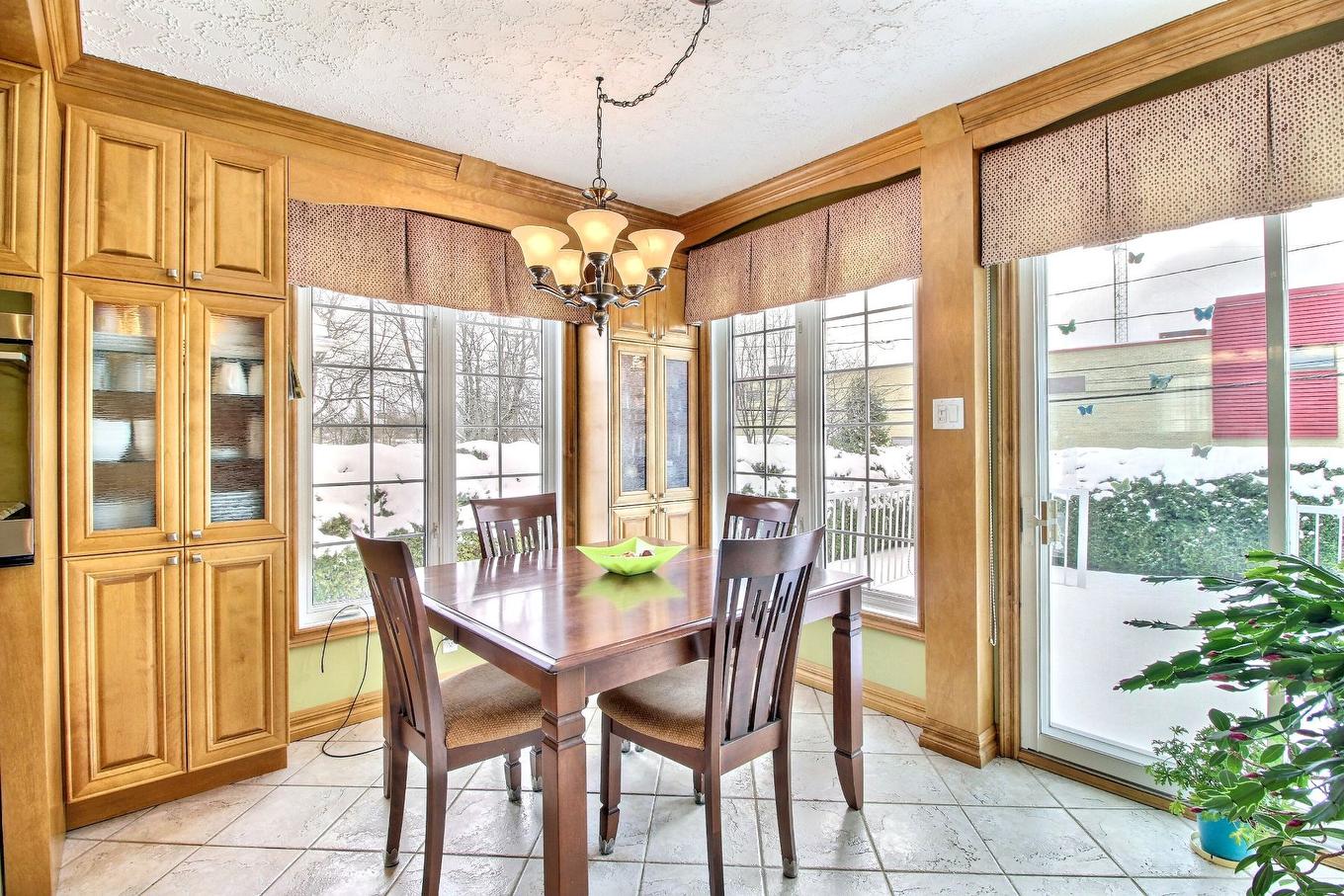 Salle à manger - 188 14E Rue, Rouyn-Noranda, QC - Indoor Photo Showing Dining Room
