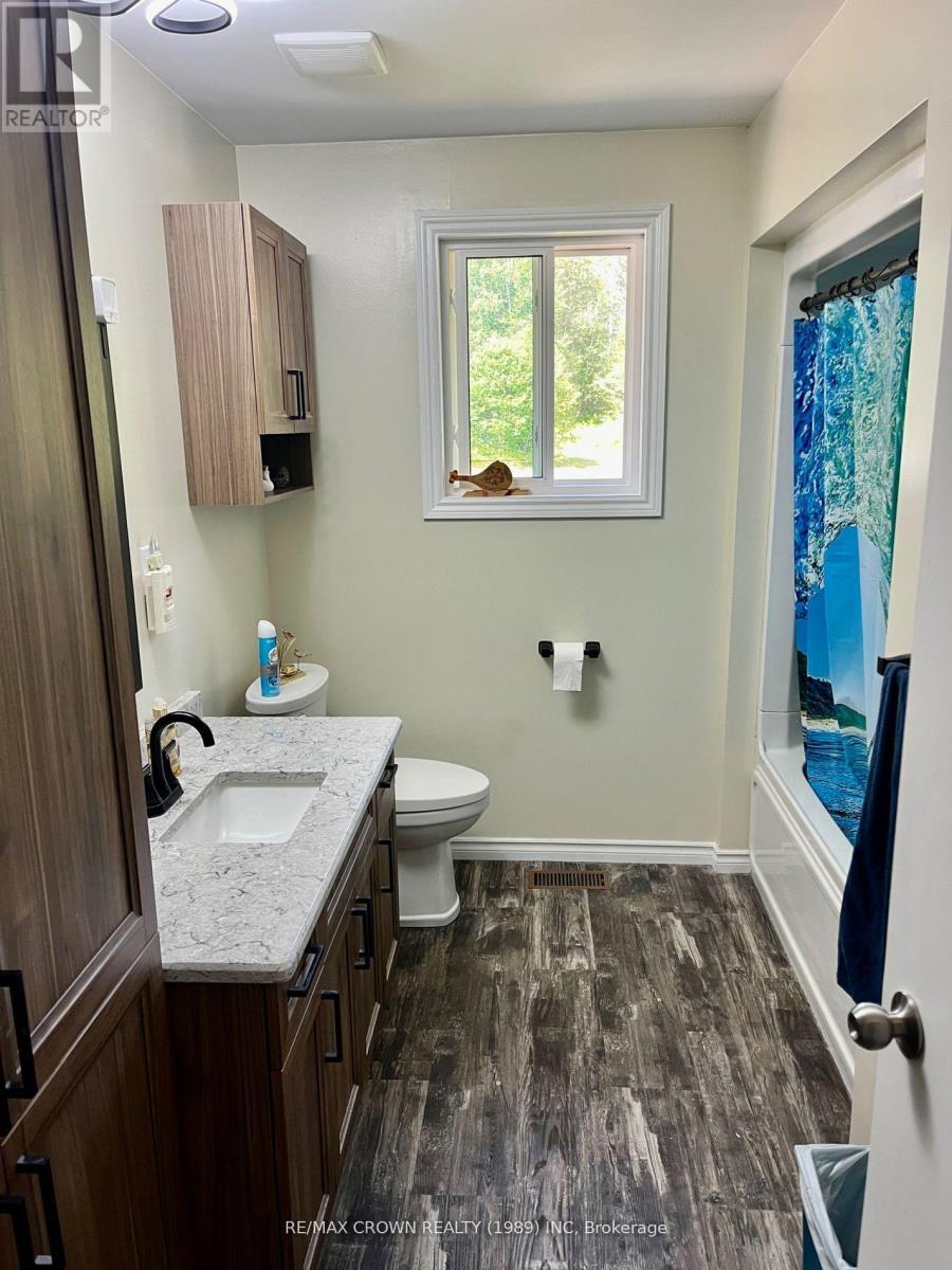 518 Northriver Road, Unorganized Townships (Redbridge), ON - Indoor Photo Showing Bathroom