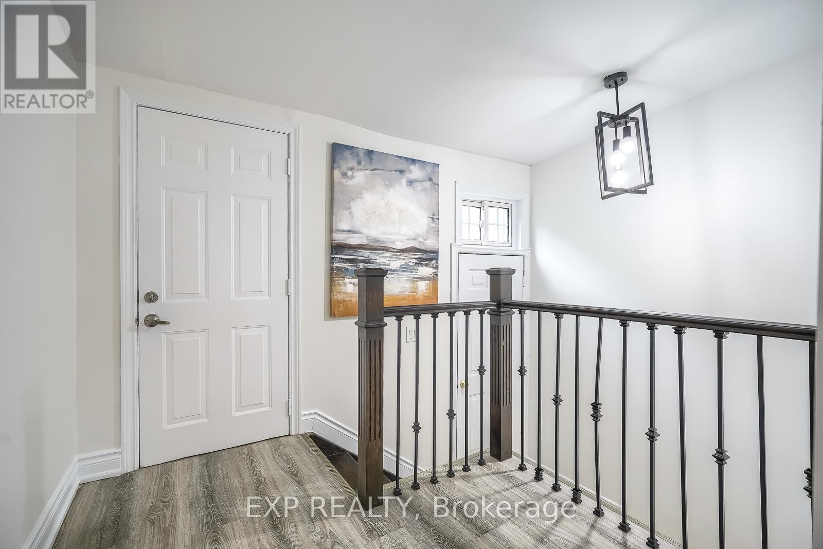 230 Mcanulty Boulevard, Hamilton, ON - Indoor Photo Showing Other Room