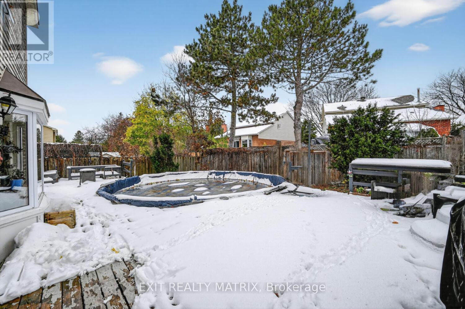 19 Mclennan Way, Ottawa, ON - Outdoor