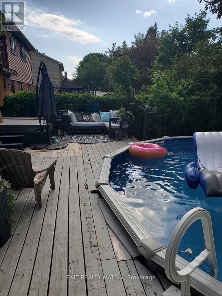 19 Mclennan Way, Ottawa, ON - Outdoor With Deck Patio Veranda