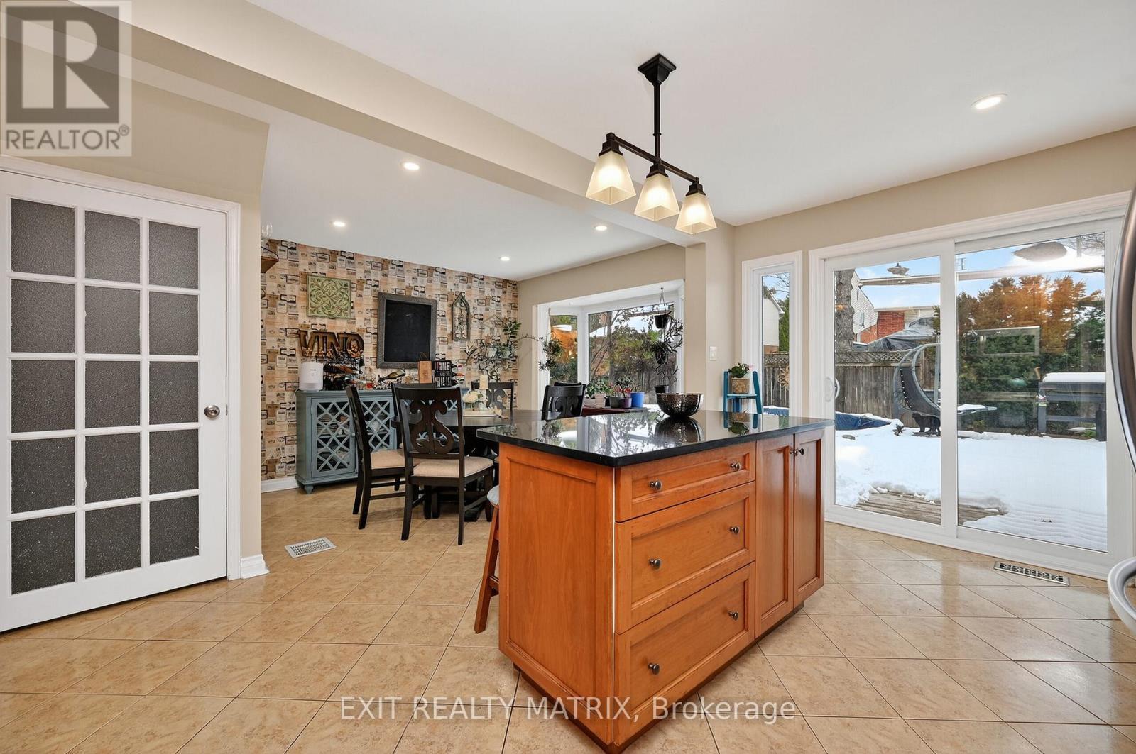 19 Mclennan Way, Ottawa, ON - Indoor