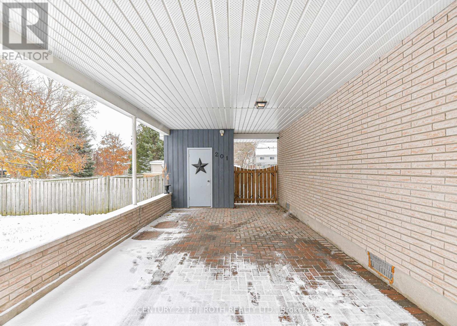 Car port - 201 Point Street, Clearview, ON - Outdoor With Exterior