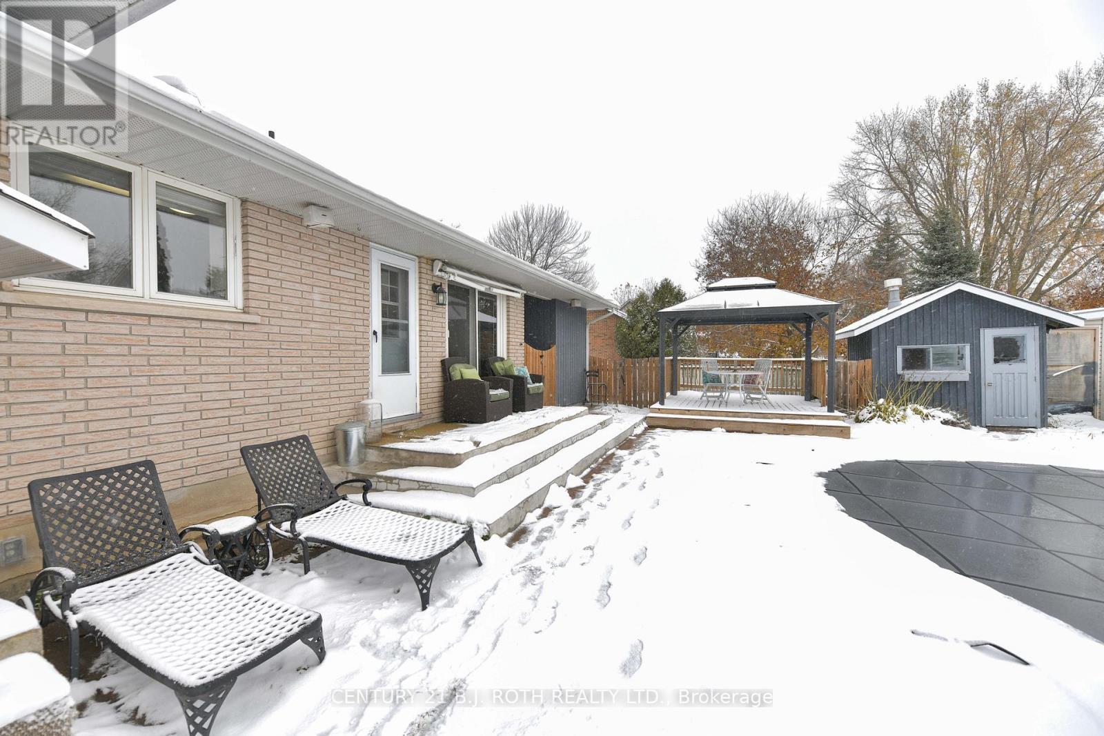 201 Point Street, Clearview, ON - Outdoor With Deck Patio Veranda