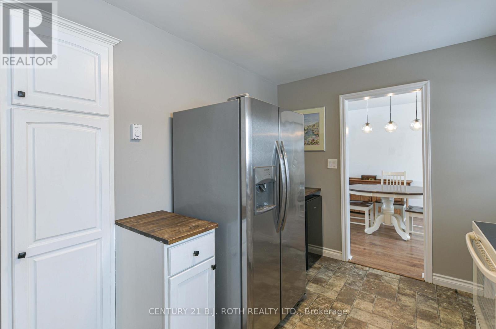 Kitchen pantry and storage - 201 Point Street, Clearview, ON - Indoor Photo Showing Other Room