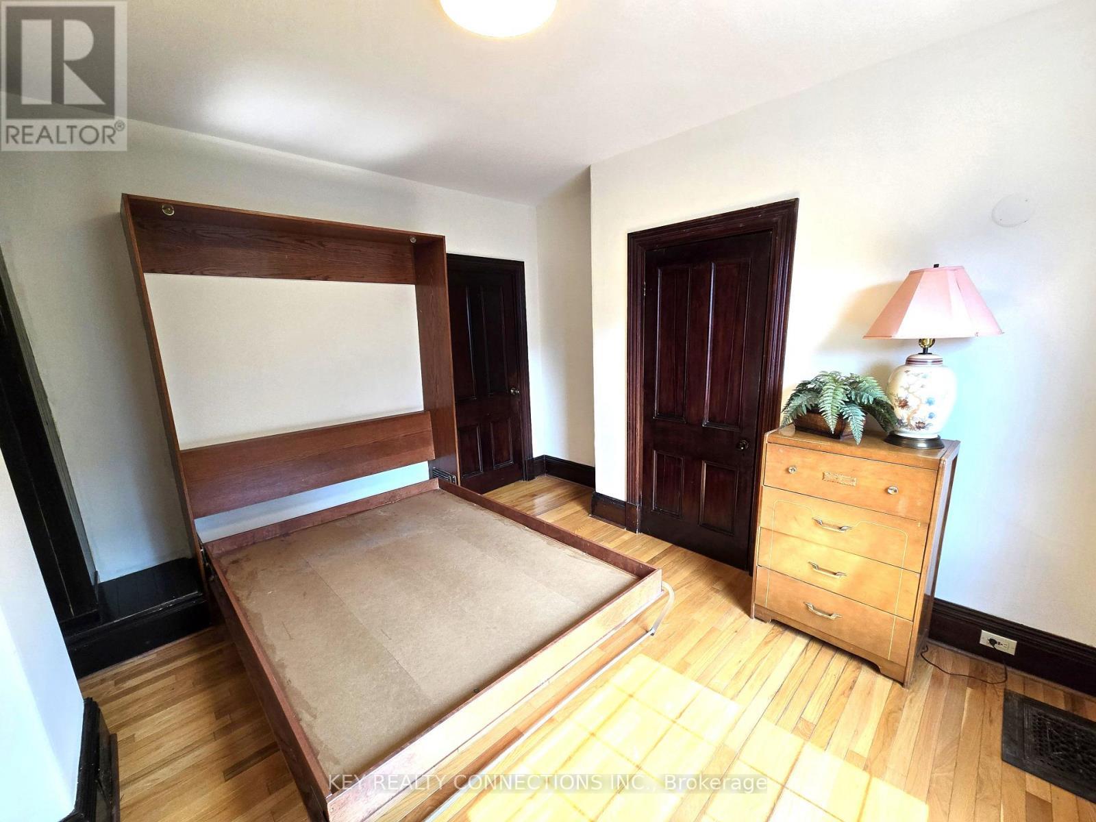 2nd floor - Bedroom 6 - 208 King Street E, Kingston, ON - Indoor