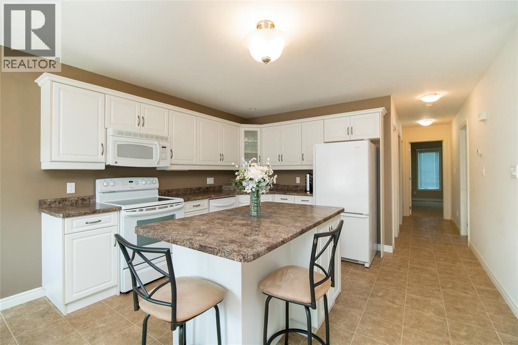 1940 London Line Unit# 207, Sarnia, ON - Indoor Photo Showing Kitchen
