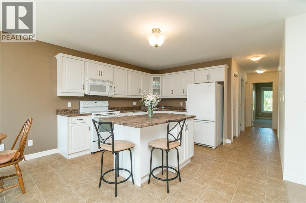 1940 London Line Unit# 207, Sarnia, ON - Indoor Photo Showing Kitchen