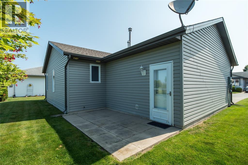 1940 London Line Unit# 207, Sarnia, ON - Outdoor With Exterior