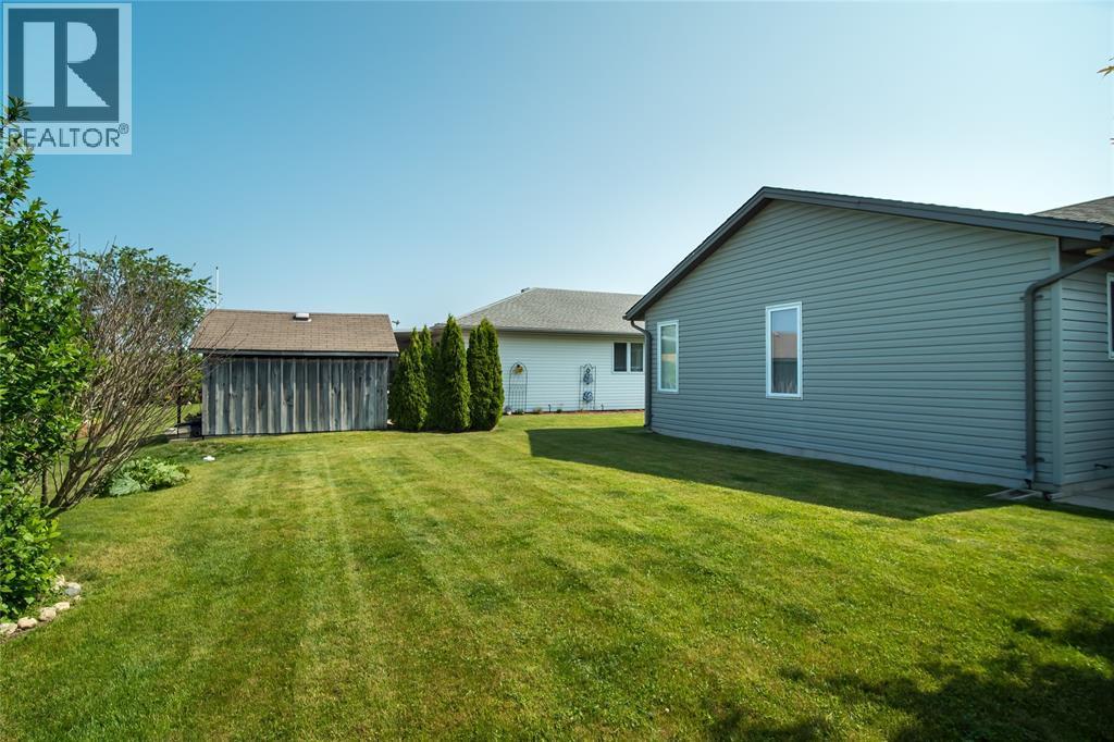 1940 London Line Unit# 207, Sarnia, ON - Outdoor