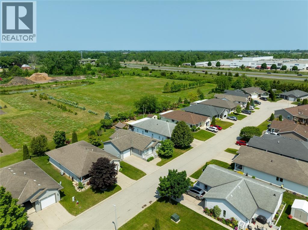 1940 London Line Unit# 207, Sarnia, ON - Outdoor With View