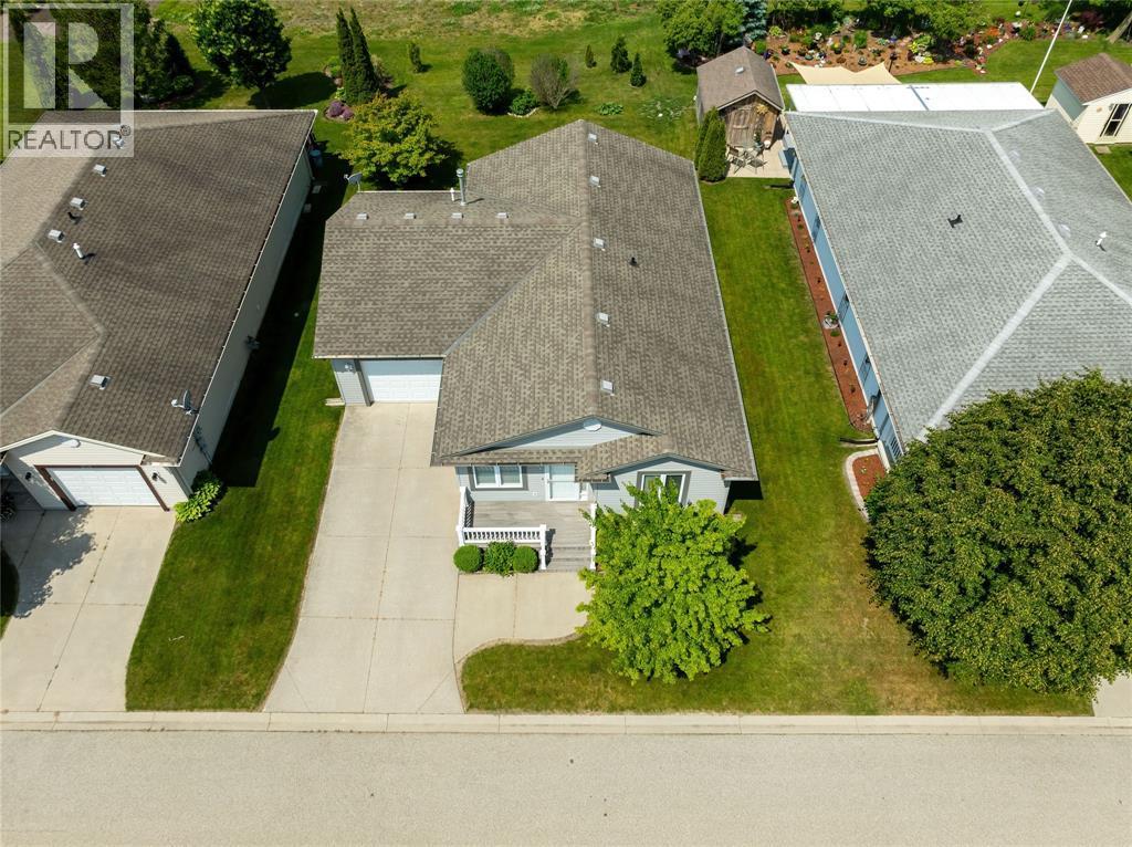 1940 London Line Unit# 207, Sarnia, ON - Outdoor