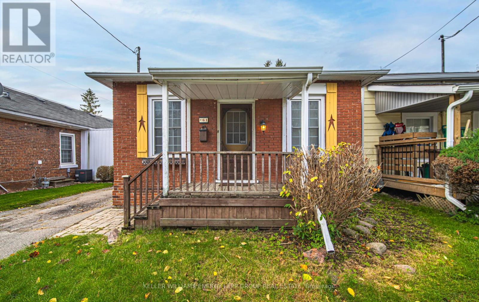 61 Wellington Street, Clarington (Bowmanville), ON - Outdoor With Deck Patio Veranda