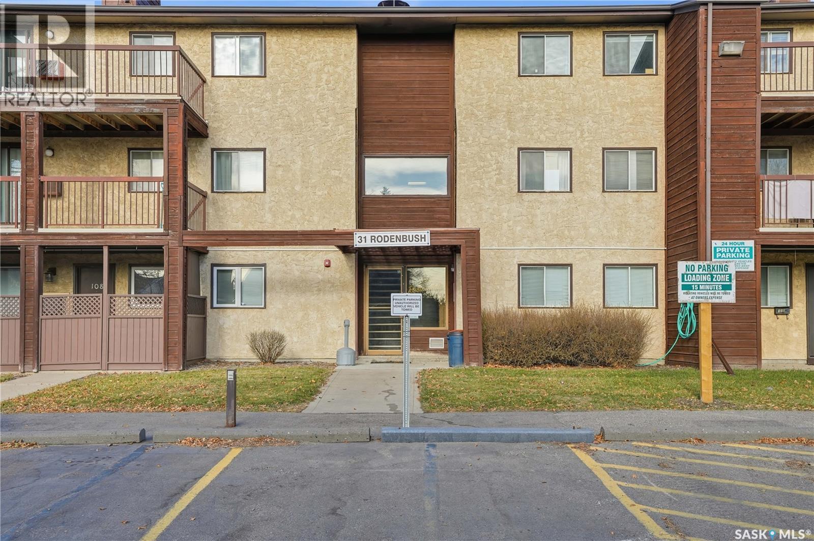 306 31 Rodenbush Drive, Regina, SK - Outdoor With Balcony With Facade