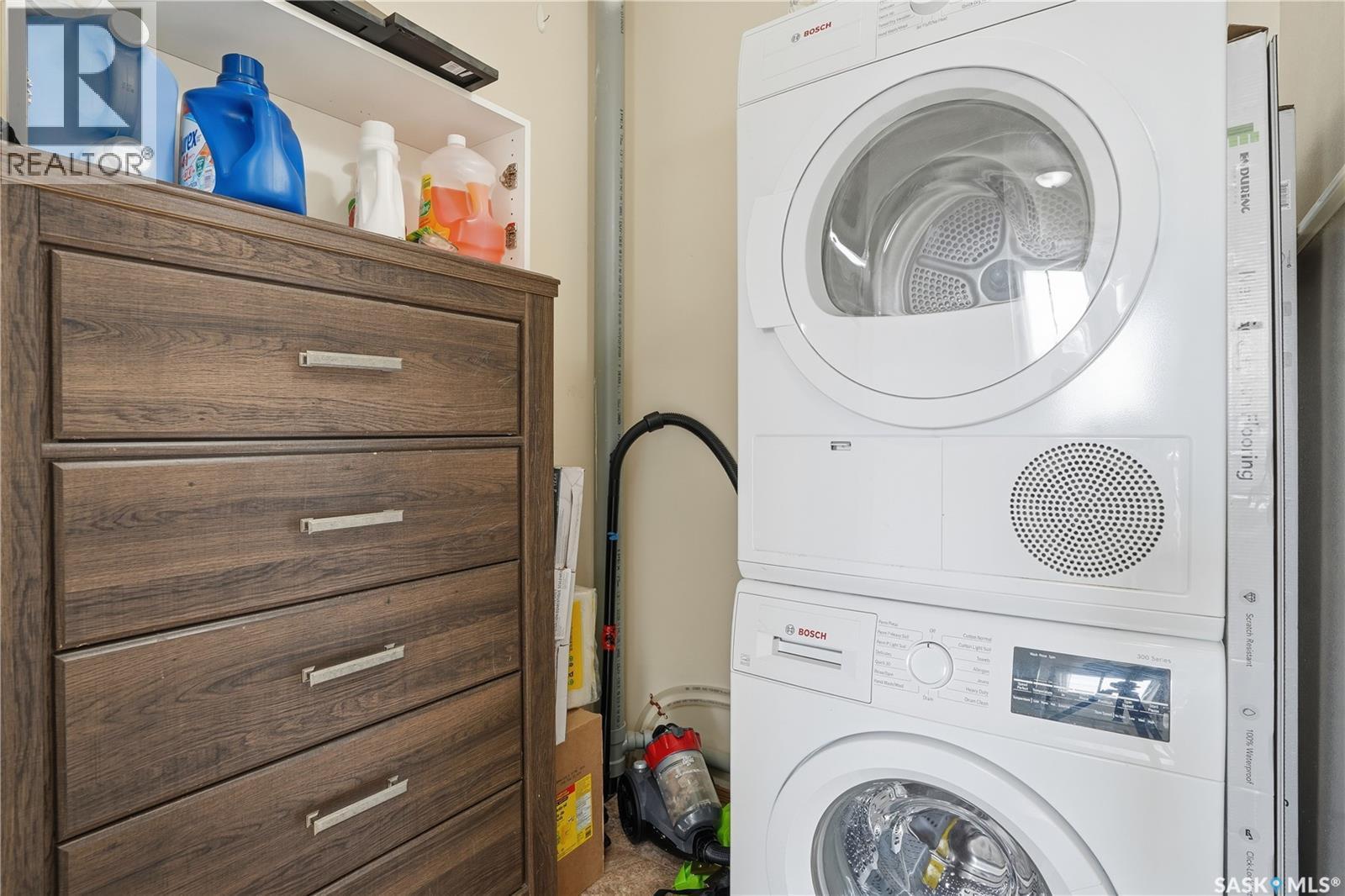 306 31 Rodenbush Drive, Regina, SK - Indoor Photo Showing Laundry Room