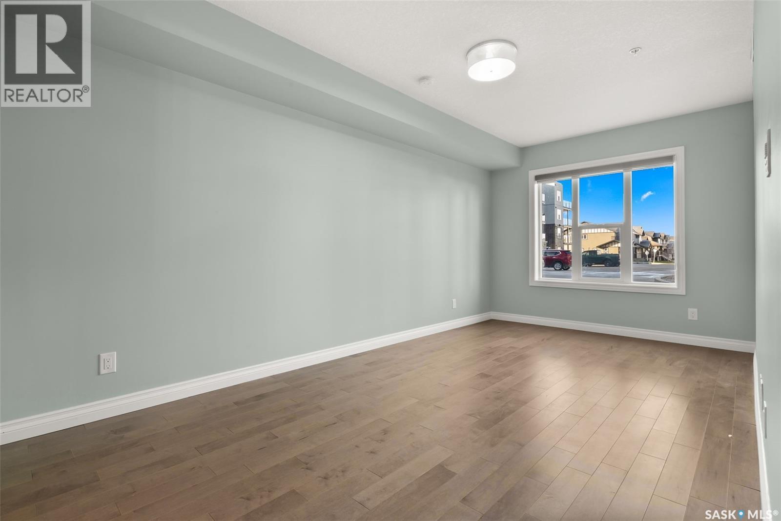 103 5303 Universal Crescent, Regina, SK - Indoor Photo Showing Other Room