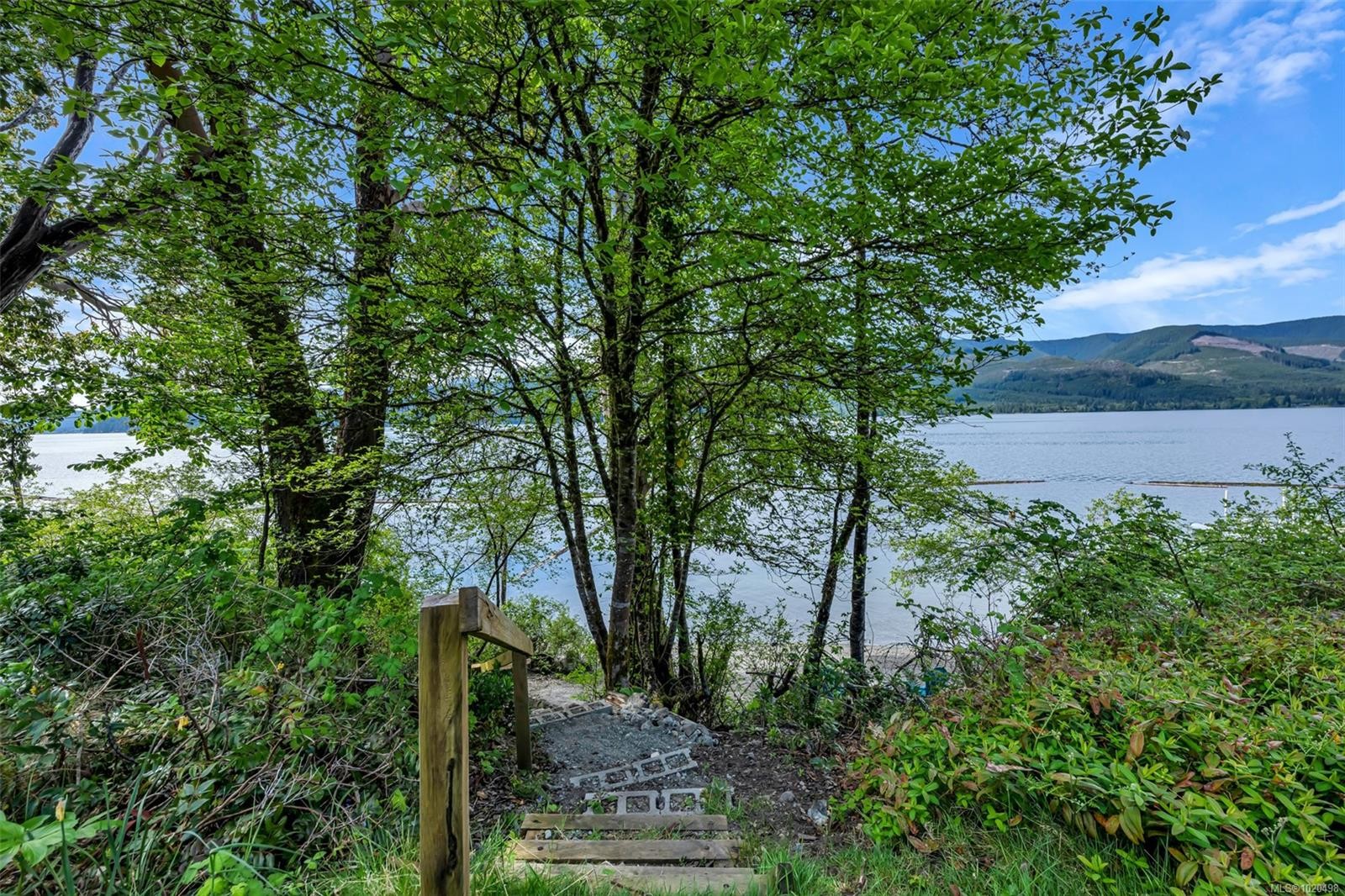 10684 Alder Cres, Youbou, BC