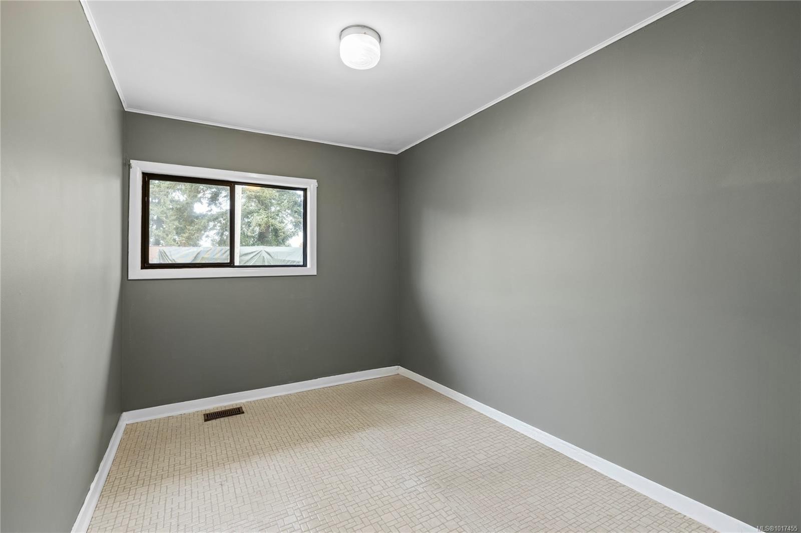 925 St. Andrews St, Nanaimo, BC