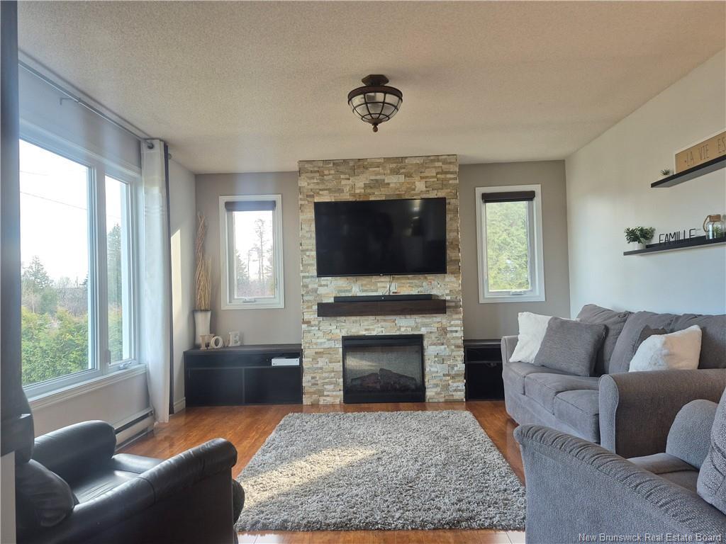 540 Rue Des Cedres, Petit-Rocher, NB