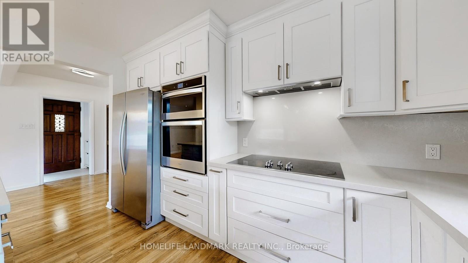 365 Osiris Drive, Richmond Hill, ON - Indoor Photo Showing Kitchen