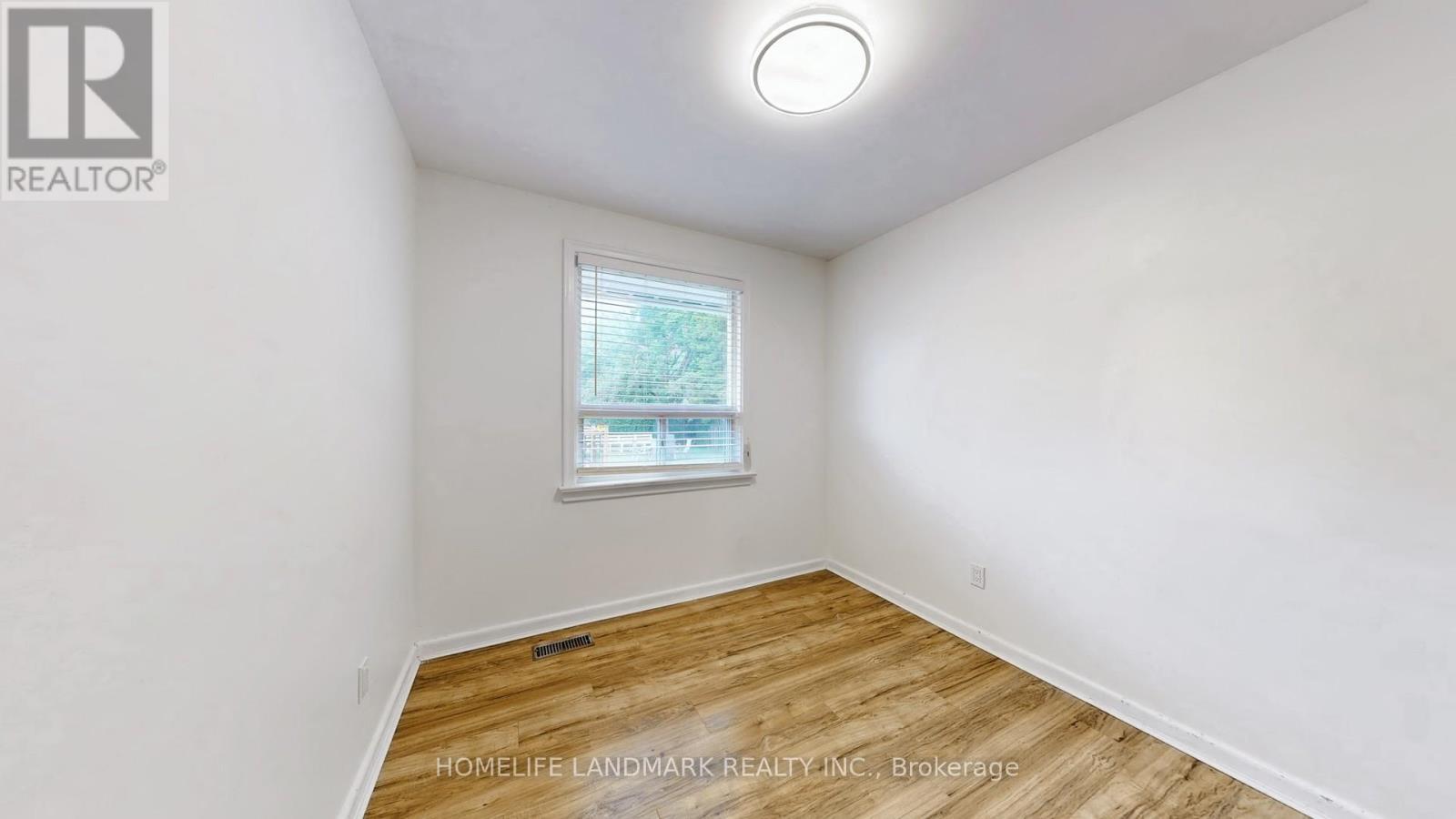 365 Osiris Drive, Richmond Hill, ON - Indoor Photo Showing Other Room