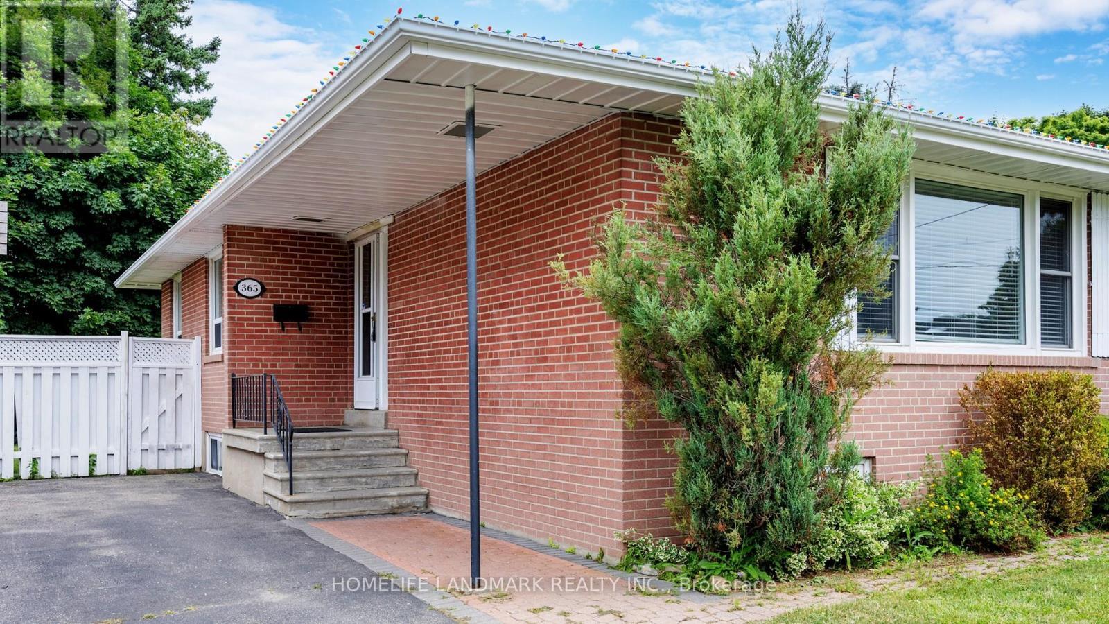 365 Osiris Drive, Richmond Hill, ON - Outdoor With Exterior