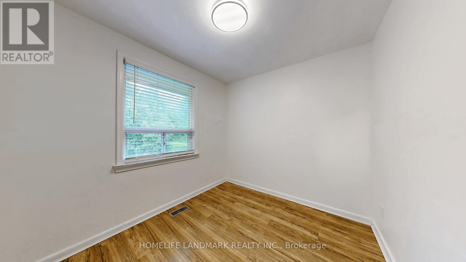 365 Osiris Drive, Richmond Hill, ON - Indoor Photo Showing Other Room