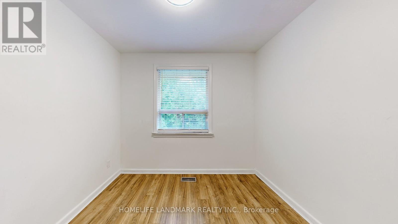 365 Osiris Drive, Richmond Hill, ON - Indoor Photo Showing Other Room