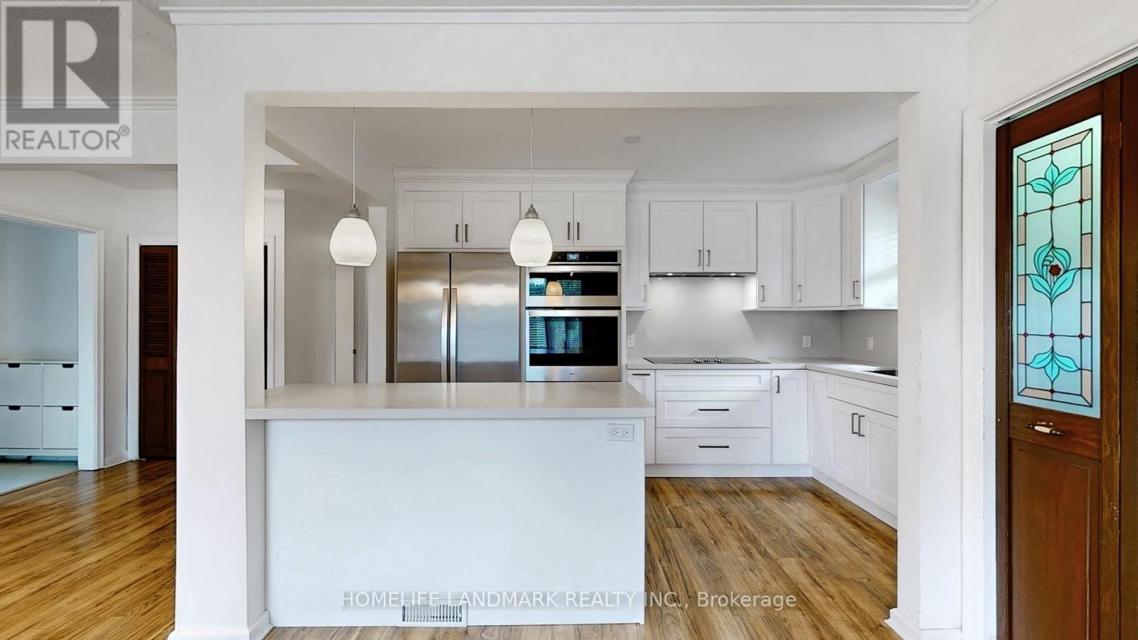 365 Osiris Drive, Richmond Hill, ON - Indoor Photo Showing Kitchen