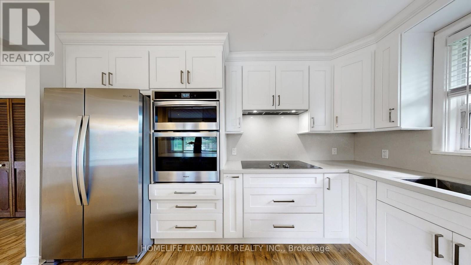 365 Osiris Drive, Richmond Hill, ON - Indoor Photo Showing Kitchen