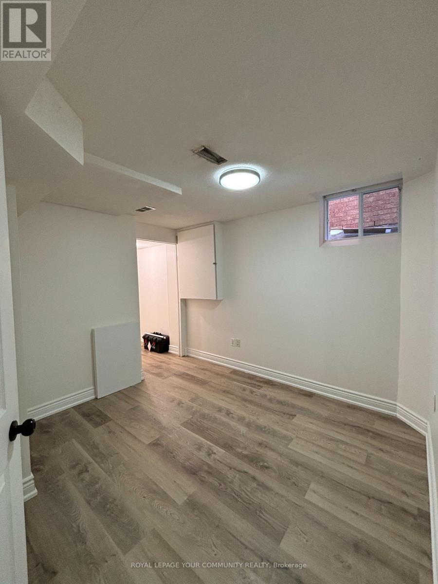 Bsmt - 36 Umbria Crescent, Vaughan, ON - Indoor