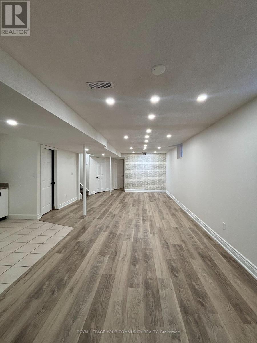 Bsmt - 36 Umbria Crescent, Vaughan, ON - Indoor Photo Showing Other Room