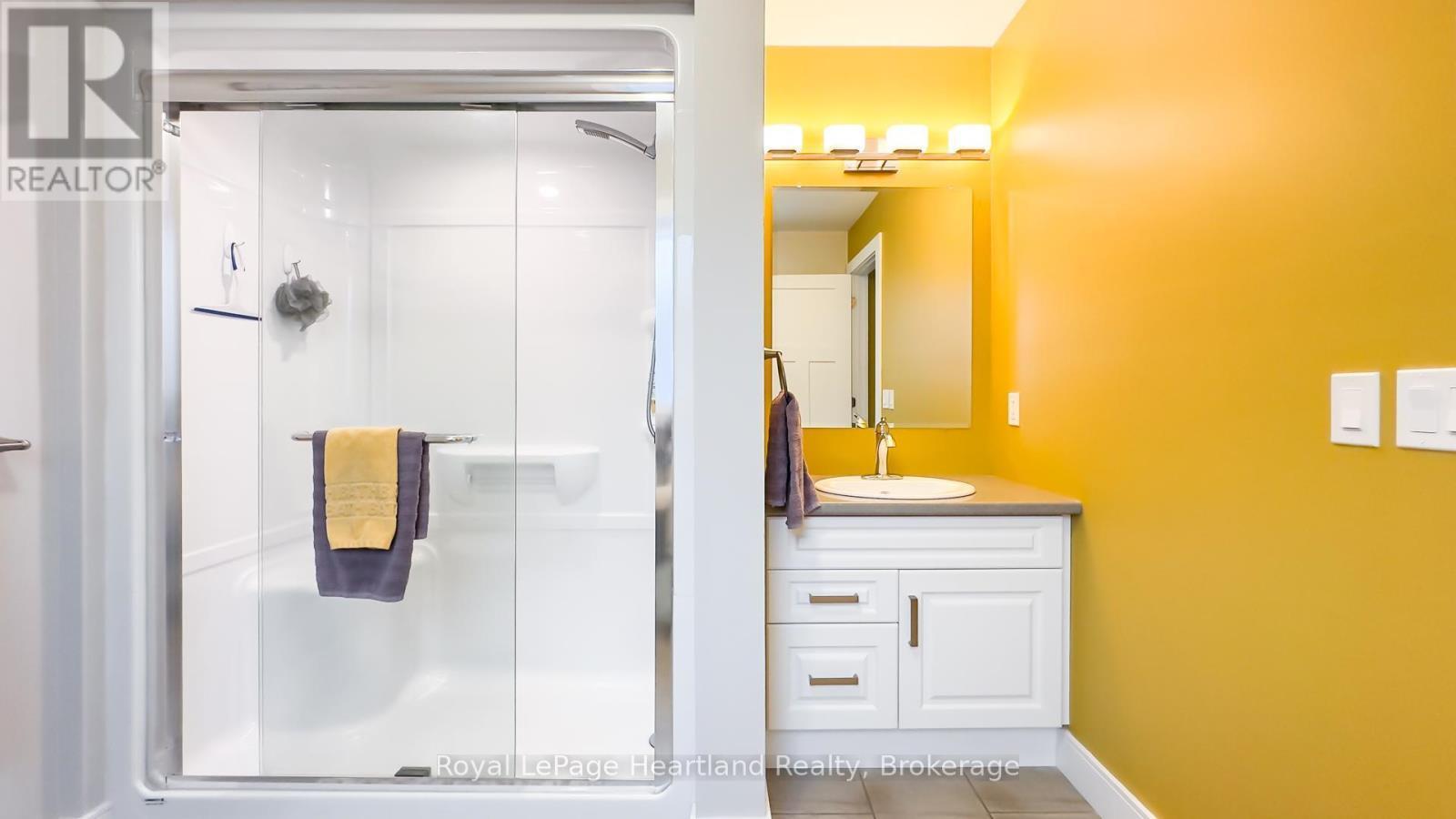 5 Windward Way N, Ashfield-Colborne-Wawanosh (Colborne), ON - Indoor Photo Showing Bathroom