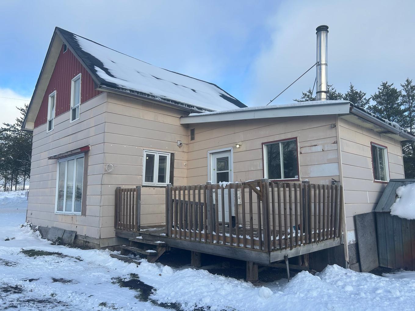 Face arrière - 8203 Rg Du Parc, Rouyn-Noranda, QC - Outdoor With Deck Patio Veranda