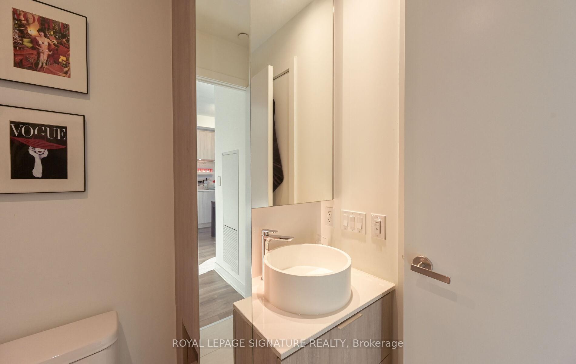 618-28 Ann Street, Mississauga, ON - Indoor Photo Showing Bathroom