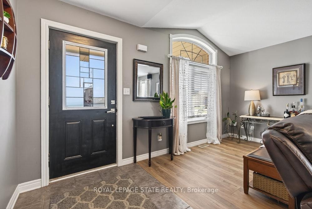 60 Saturn Road, Port Colborne, ON - Indoor Photo Showing Other Room