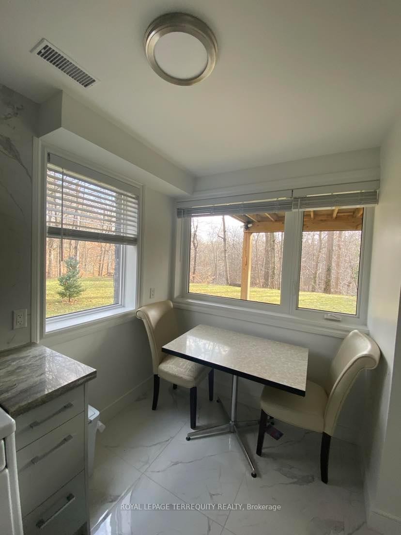 Main-59 Leggett Avenue, Toronto, ON - Indoor