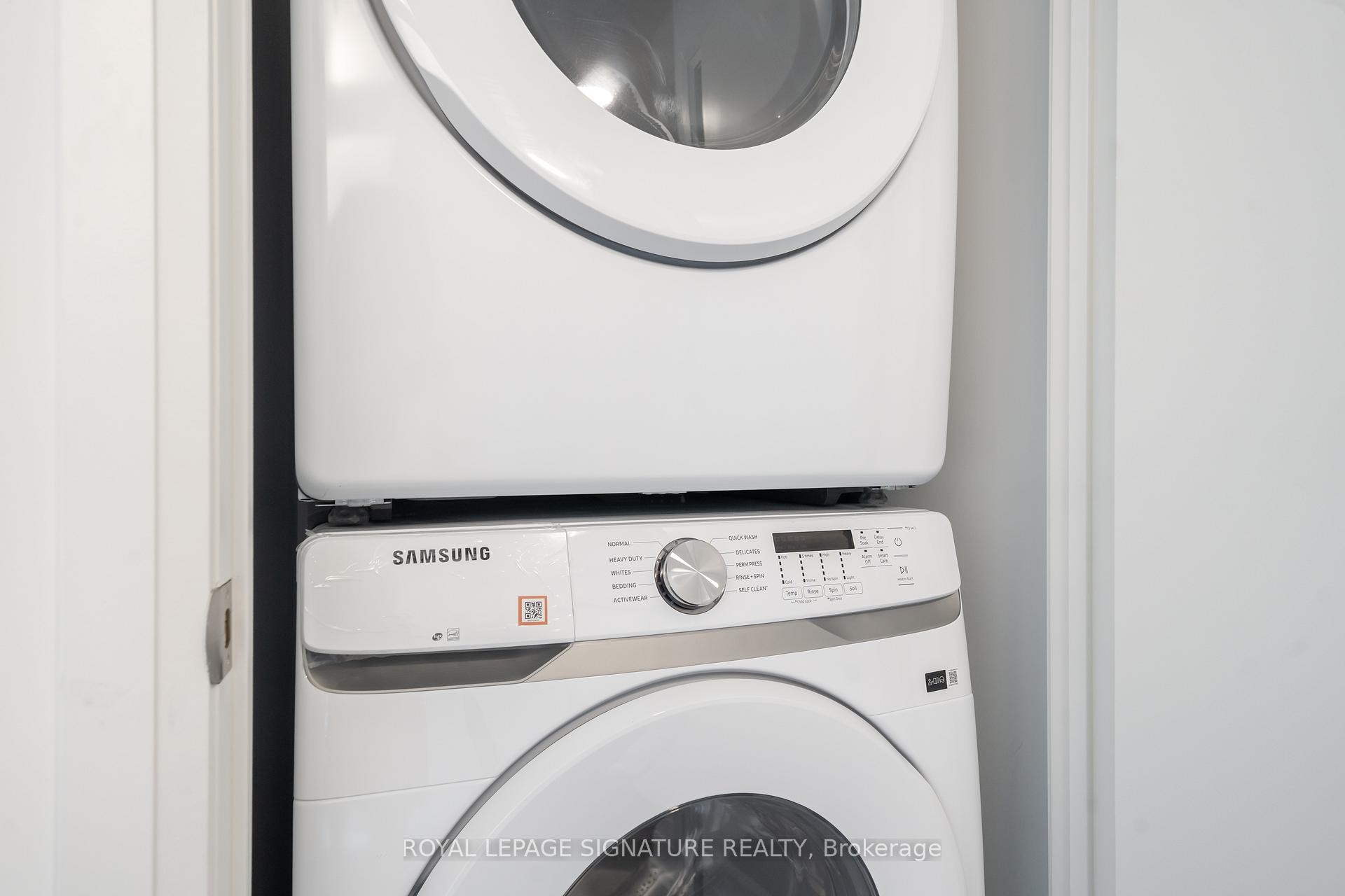 2606-4015 The Exchange N/A, Mississauga, ON - Indoor Photo Showing Laundry Room