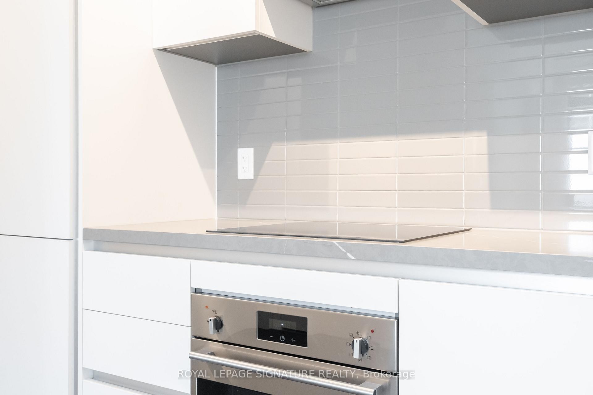 2606-4015 The Exchange N/A, Mississauga, ON - Indoor Photo Showing Kitchen