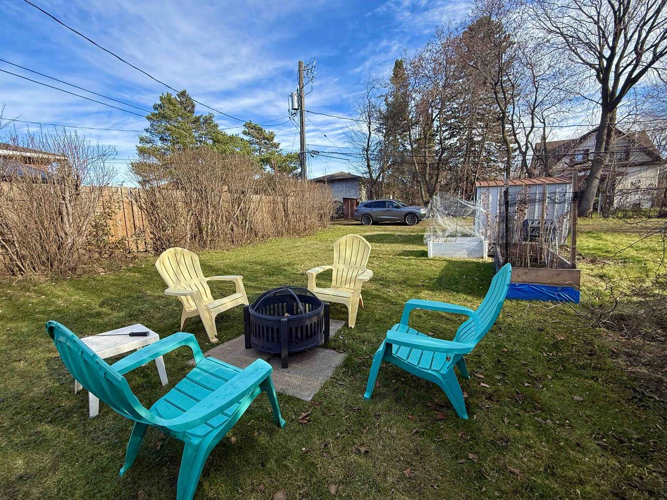 636 Vickers Street N, Thunder Bay, ON - Outdoor