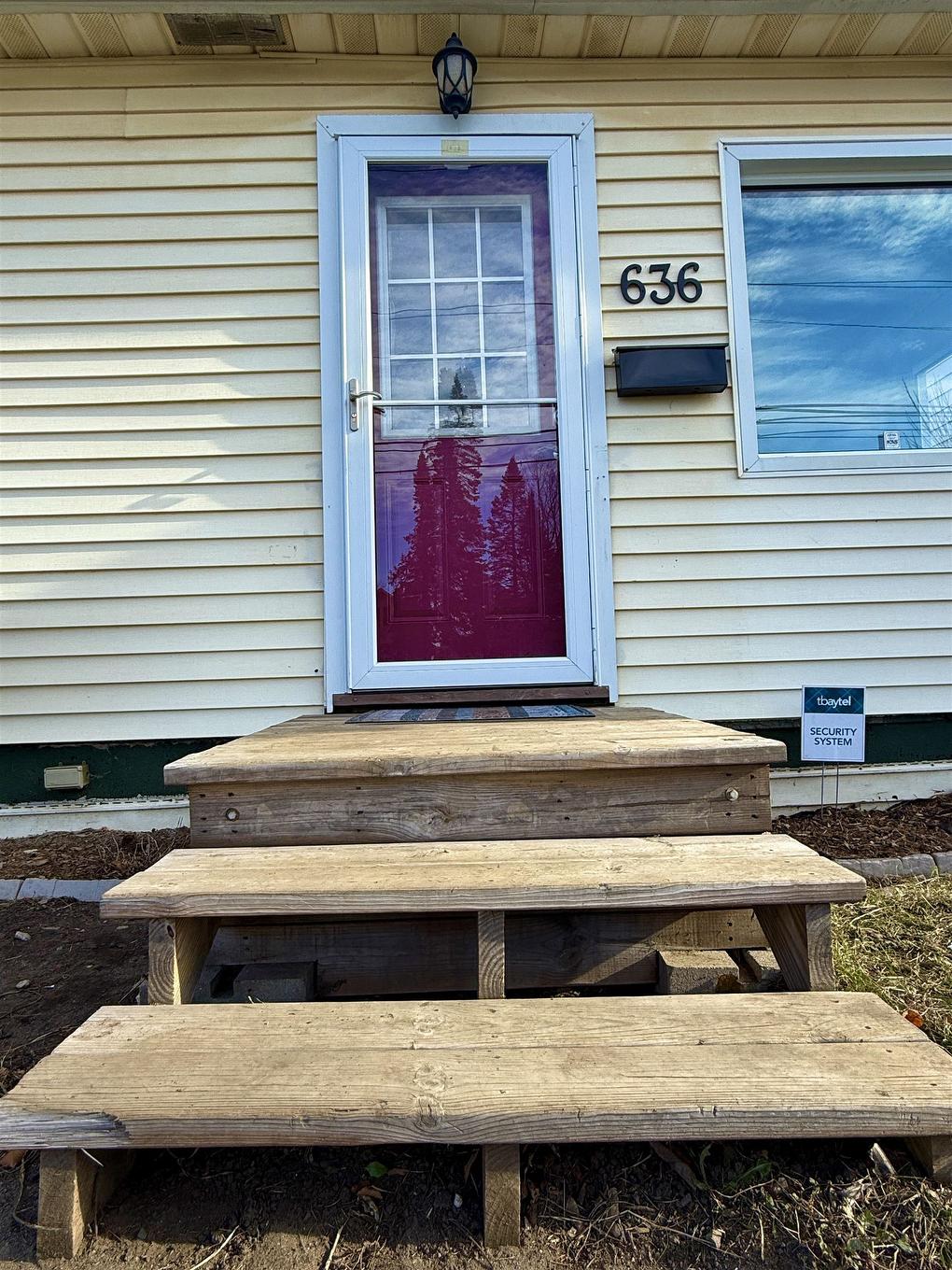 636 Vickers Street N, Thunder Bay, ON - Outdoor