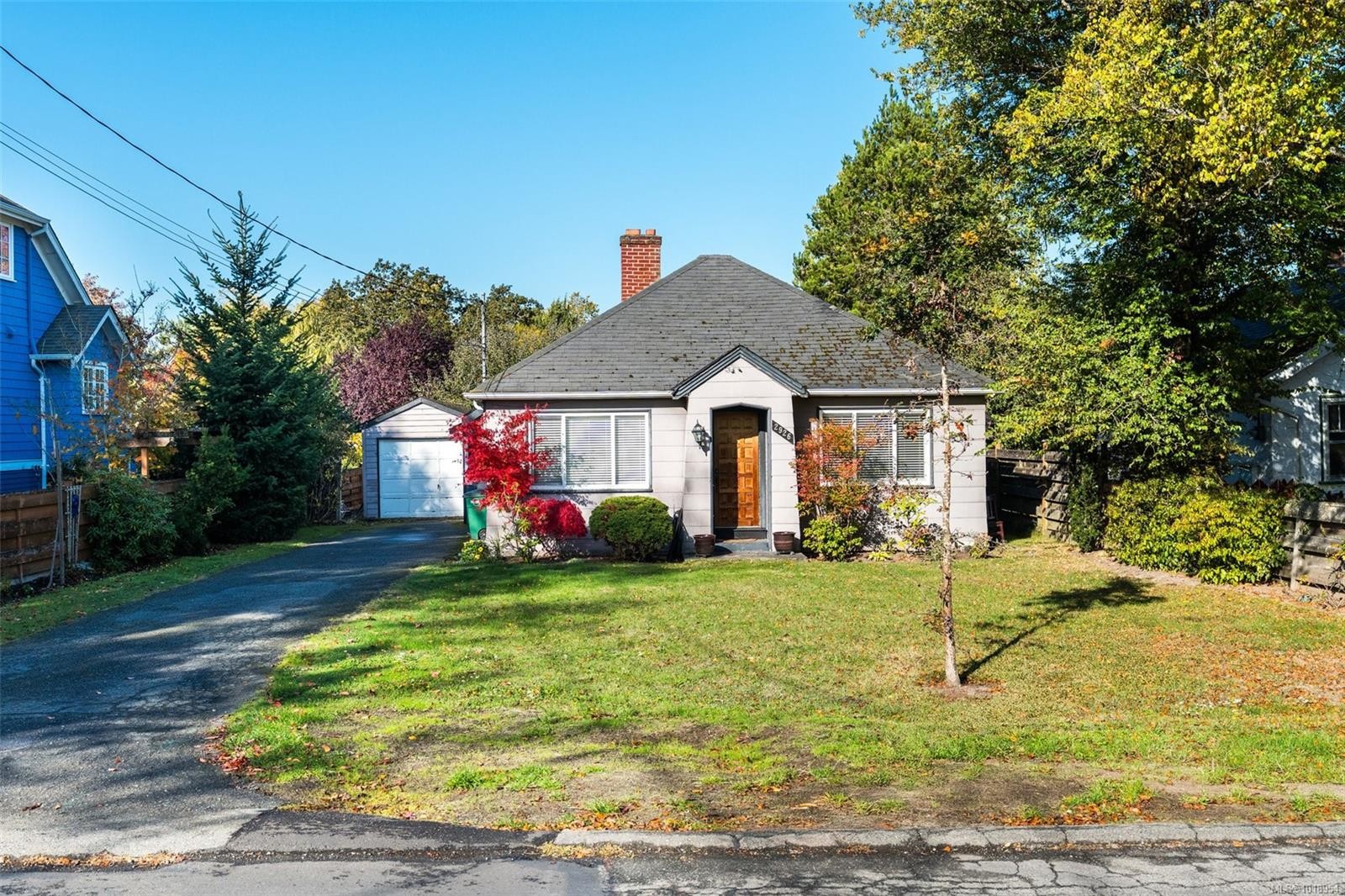 2926 Colquitz Ave, Saanich, BC