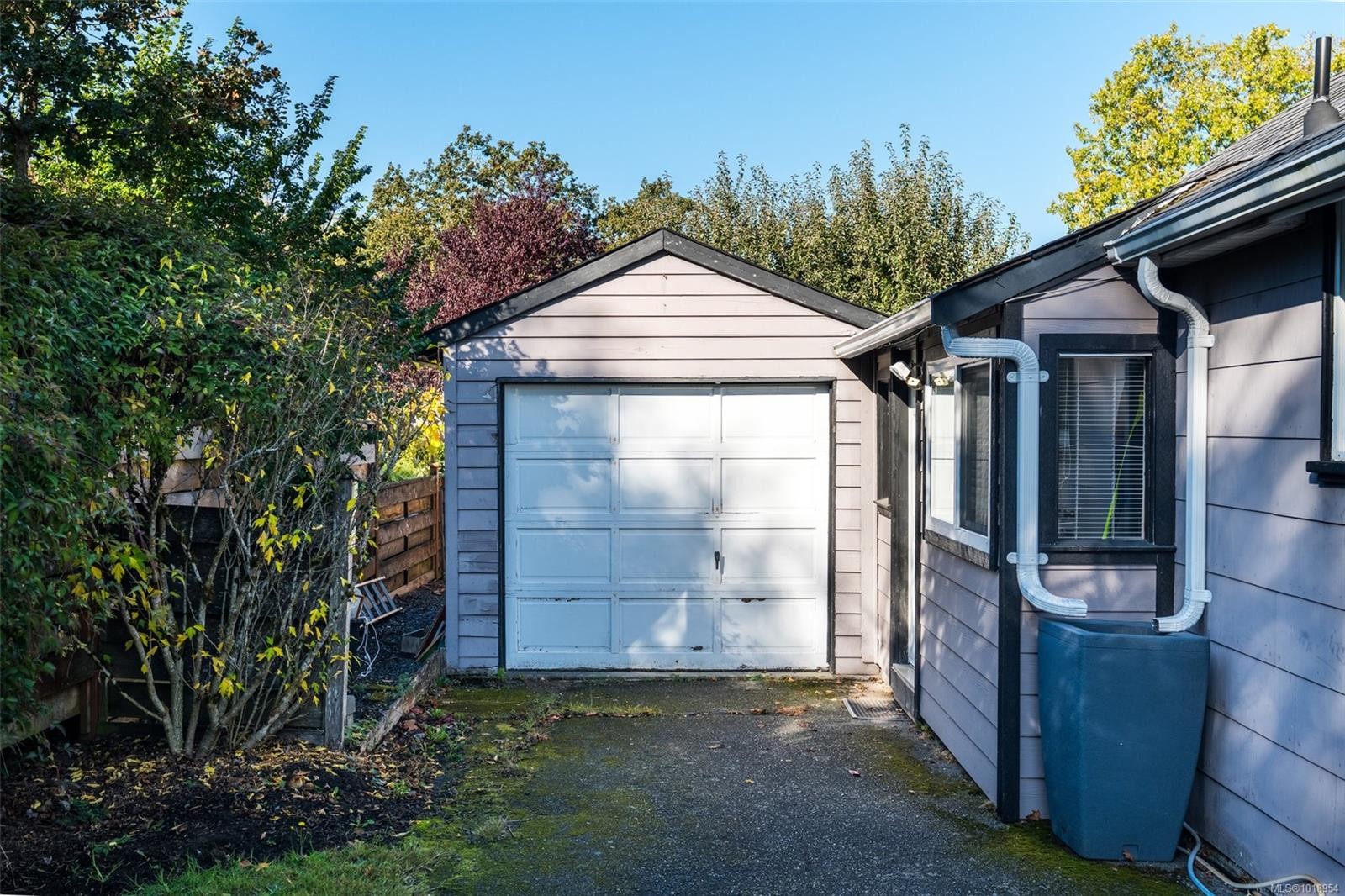 2926 Colquitz Ave, Saanich, BC