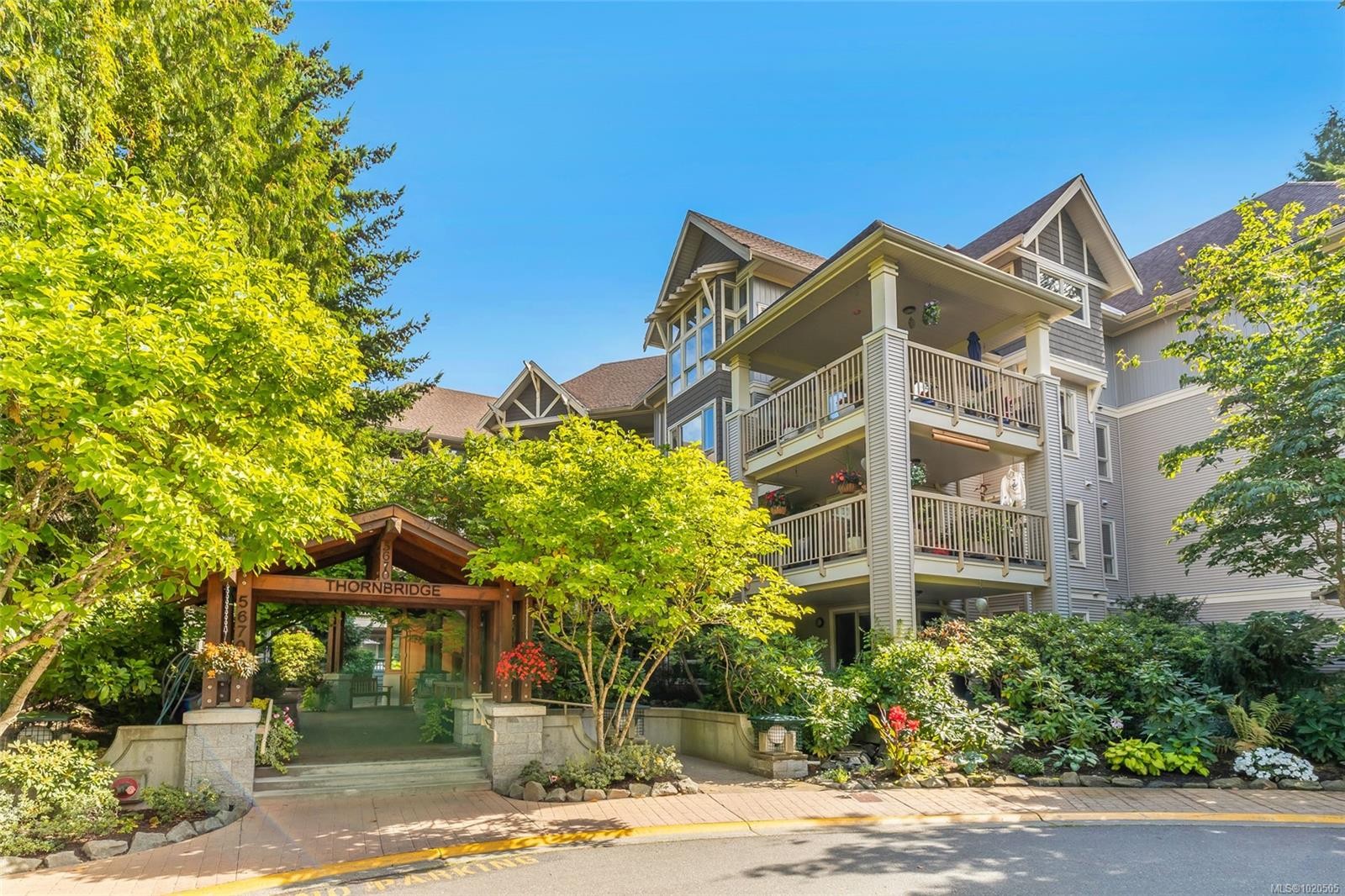 111-5670 Edgewater Lane, Nanaimo, BC - Outdoor